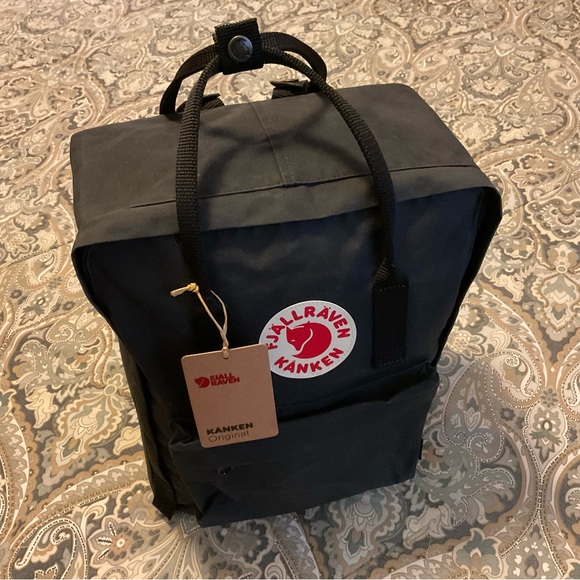 NWT FJALLRAVEN KANKEN Backpack Graphite main image 15